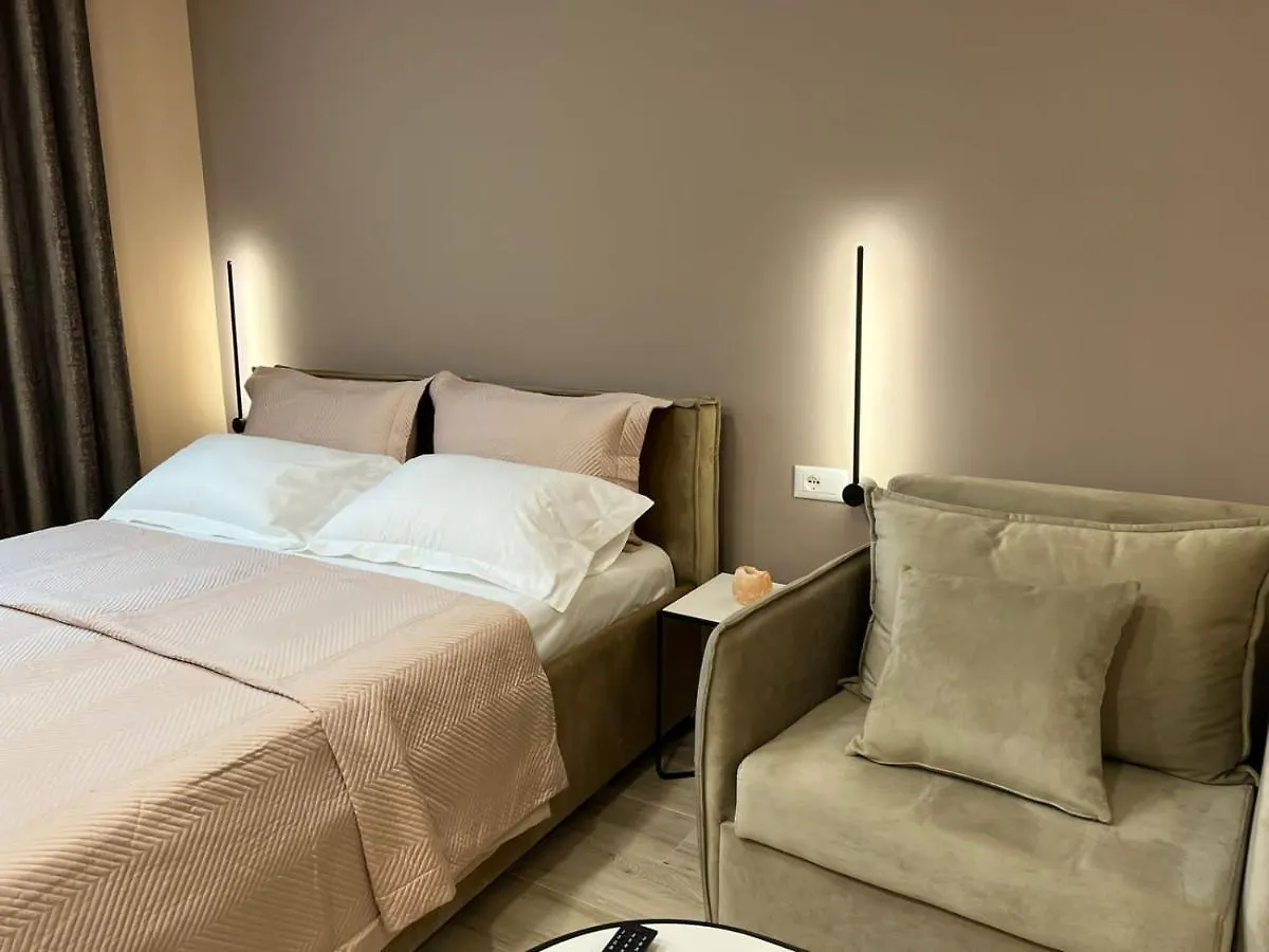 Smart Home , Lovely Apartment In Tirana